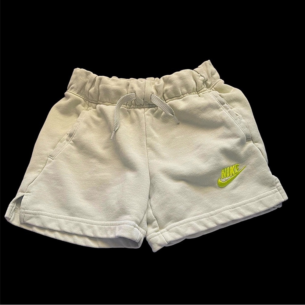 NIKE Olive Aura SPORTSWEAR CLUB FRENCH TERRY FLEECE SHORTS M standard fit girls